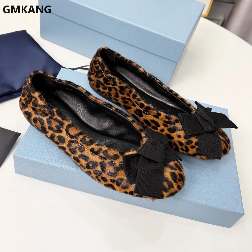 รองเท้าบัลเล่ต์ผู้หญิงแบบผูกโบ - Leather Work Women Shoes บทวิจารณ์และราคา