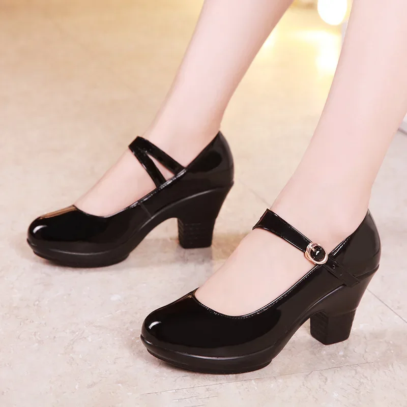 รองเท้าส้นเตี้ยแบบ Mary Janes  - Leather Work Women Shoes บทวิจารณ์และราคา