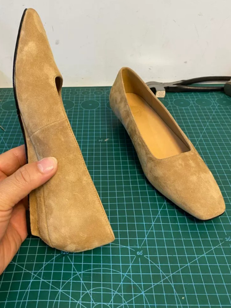 รองเท้าส้นเตารีดหัวเหลี่ยมหนัง - Leather Work Women Shoes บทวิจารณ์และราคา